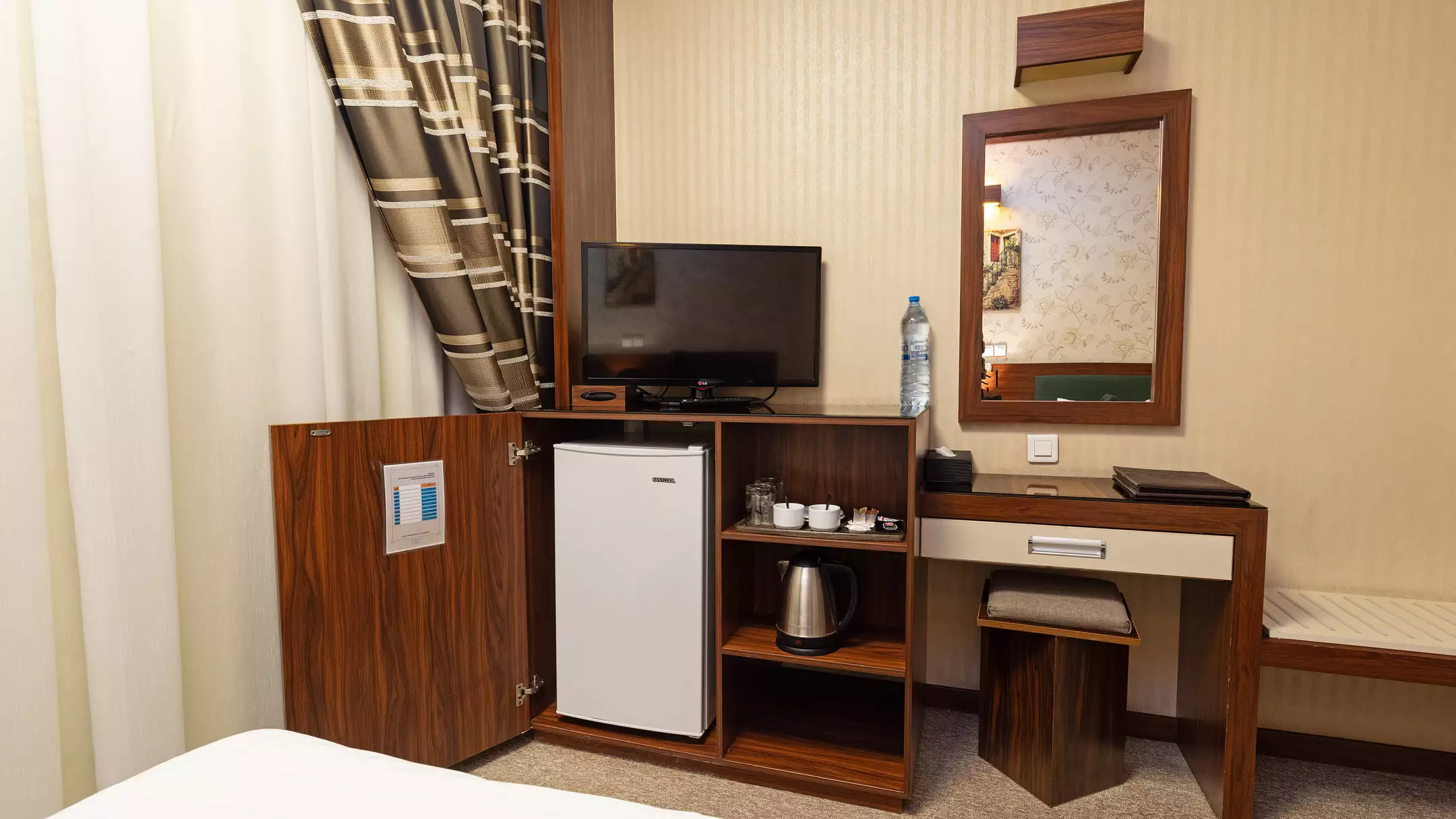 Alibaba https://cdn.alibaba.ir/ostorage/hotel-accommodation-images/68ac4215ac13a7ed0d865a53_تویین (2).webp